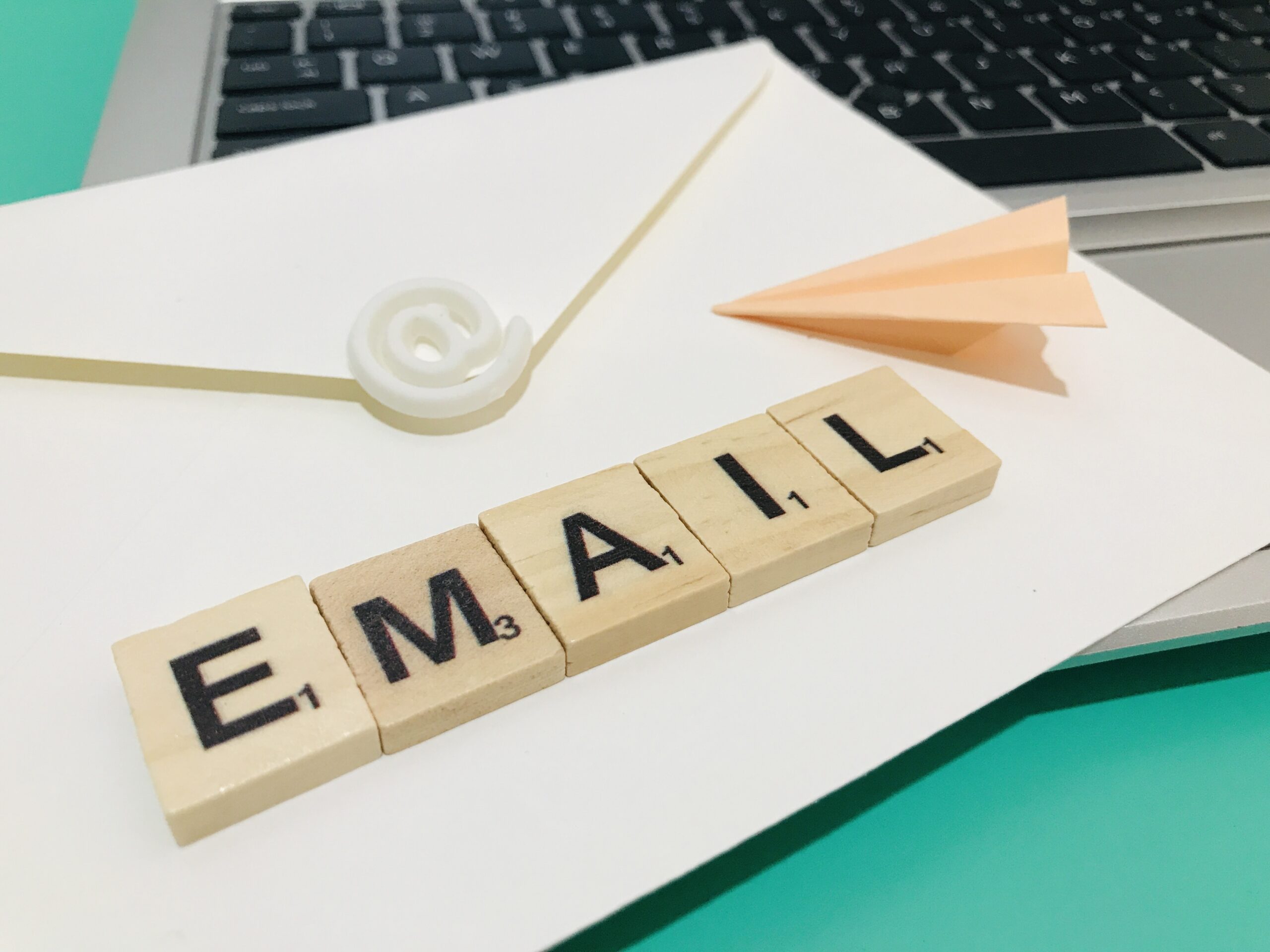 Cover image for Mastering the Art of Writing Professional Emails Without Driving Everyone Crazy